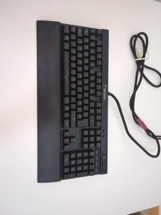 Corsair K70 RGB Cherry Red
