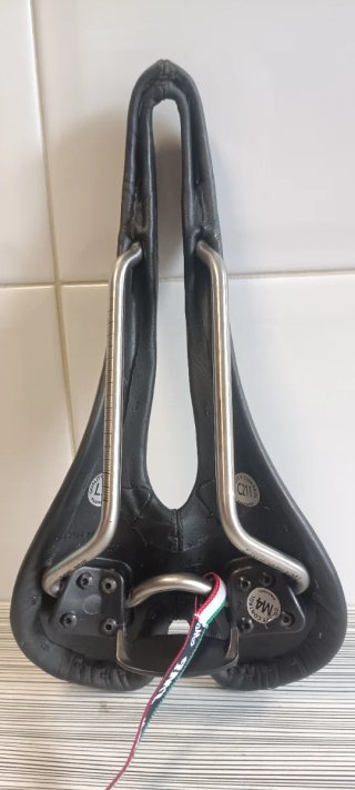 Sillín SMP Drakon Negro