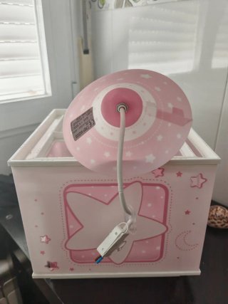 Lámpara infantil habitación niña estrellas