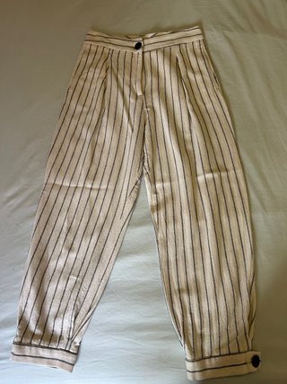 Pantalón beige 3/4 raya americana