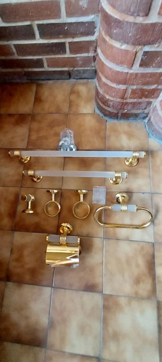 Juego de toalleros baño oro y cristal