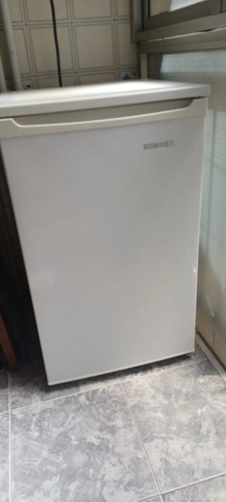 Congelador vertical Rommer 84 x 48 x 50