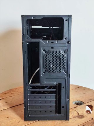 Caja PC CoolBox Negra