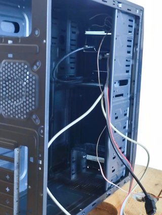 Caja PC CoolBox Negra