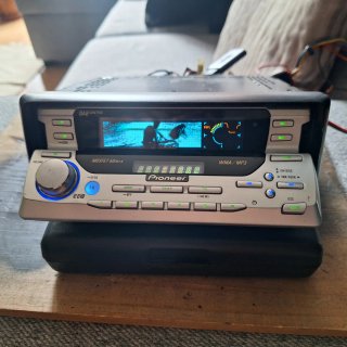 Radio CD Pioneer DEH-P8400MP con Bluetooth