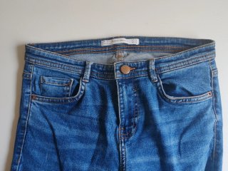 Pantalón vaquero Zara campana azul