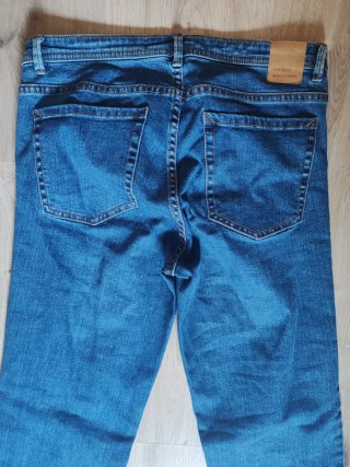 Pantalón vaquero Zara campana azul