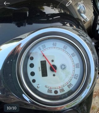 YAMAHA Cruiser Negra y Azul