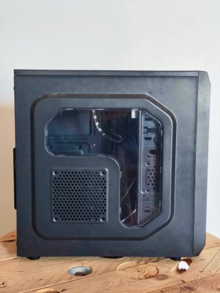 Caja PC Negra