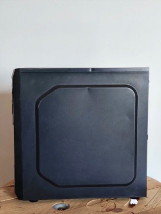 Caja PC Negra