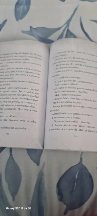 Os Descendentes - Narrativa Juvenil (Portuguese...