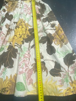 Vestido Zara floral con cinturón