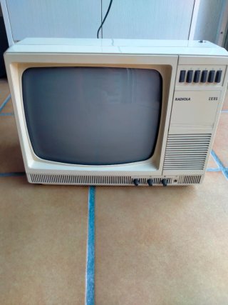 Televisor Vintage Radiola 2015 Portátil - funciona