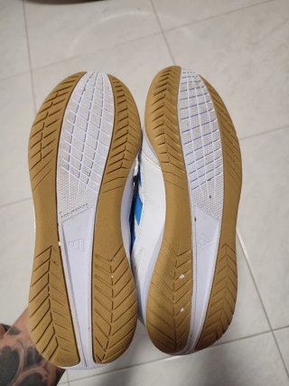 Tenis Fútbol Sala Adidas Talla 35 sin estrenar.