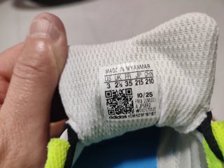 Tenis Fútbol Sala Adidas Talla 35 sin estrenar.