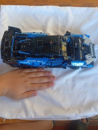 Coche de lego ya montado
