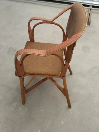 Sillón de mimbre vintage