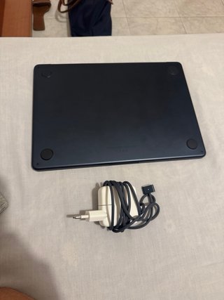 MacBook Air M2 13,6 16GB RAM 256GB SSD