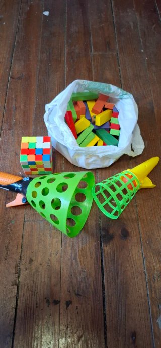 Lote Juguetes: Jenga, Cubo, 2 Lanzadores