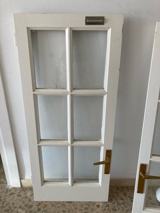 Ventana de madera con cristales