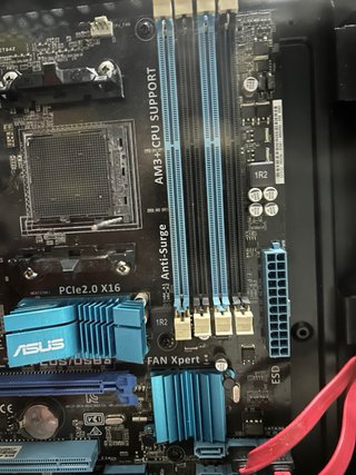Pc gaming con placa base ASUS M5A78L-M PLUS/USB3