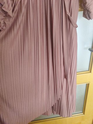 Vestido fiesta plisado rosa