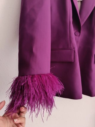 Traje Zara Púrpura Plumas Talla M