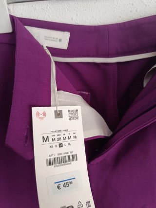 Traje Zara Púrpura Plumas Talla M