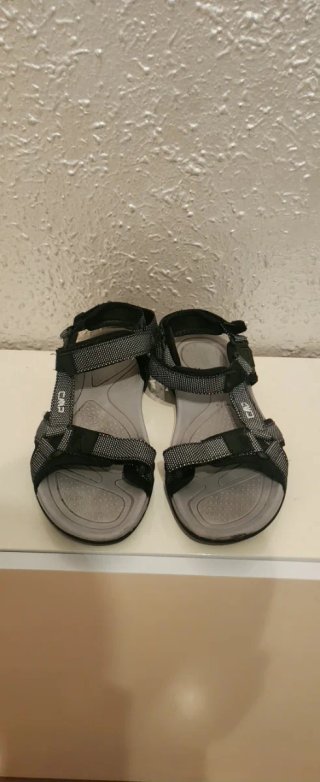 Sandalias CMP negras y grises
