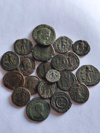 Antiguas monedas romanas