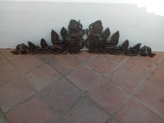 Antigua Decoración de Madera Tallada