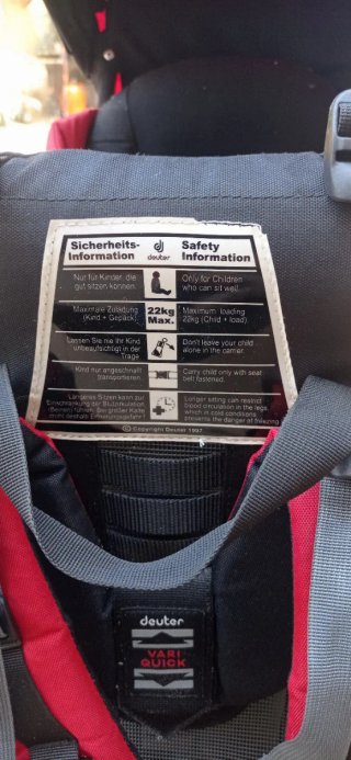 Mochila portabebés Deuter