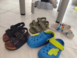 Lote zapatos niño 23-25