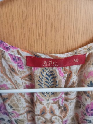 Vestido corto estampado floral EDC talla M