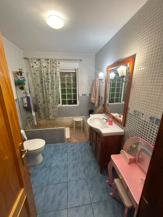 Urbano Chalets 220m LA CARLOTA