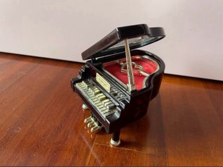 2 Mini Pianos Decorativos Acrílicos