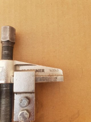 EXTRACTOR  RODAMIENTOS 2 PATAS BERNER /NEXUS P uni