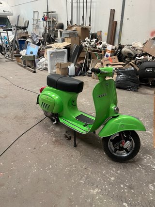 Vespa Primavera 125 Verde