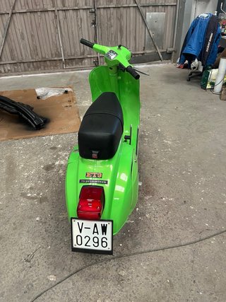 Vespa Primavera 125 Verde
