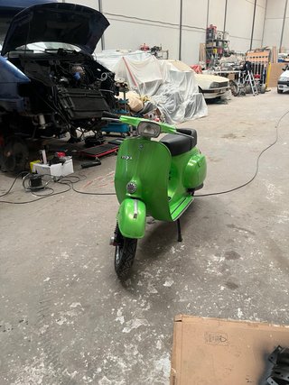 Vespa Primavera 125 Verde