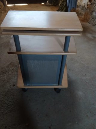 Mesa auxiliar TV 3 baldas