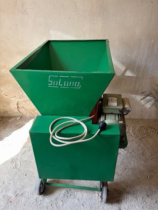 Peladora de almendras MD-BR-400