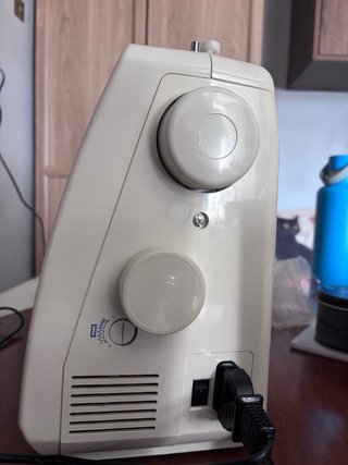 Máquina de coser Singer Amica 60
