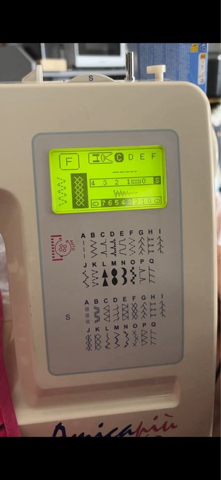 Máquina de coser Singer Amica 60