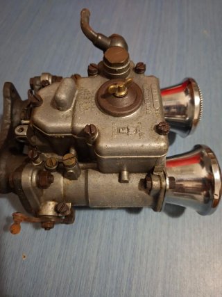 Carburador Weber 40 con colector Seat 124