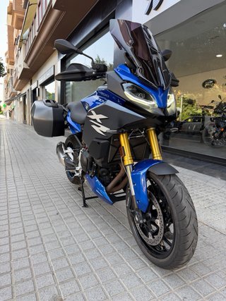 BMW F 900 XR