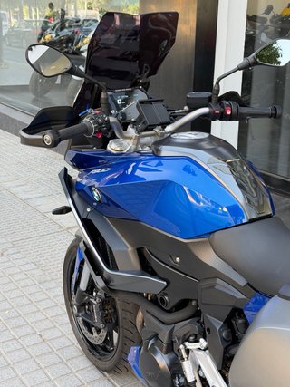 BMW F 900 XR