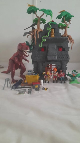 Playmobil Campamento Base T-Rex 9429