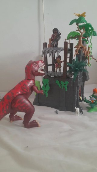 Playmobil Campamento Base T-Rex 9429