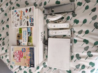 Consola Nintendo Wii + Juegos y Wii Fit Plus